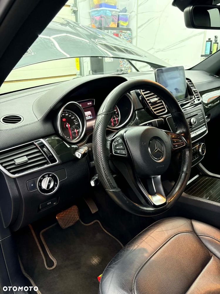 Mercedes-Benz GLE - 6