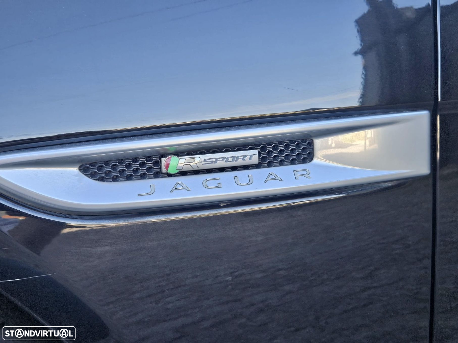 Jaguar XE 2.0 D R-Sport Aut. - 39