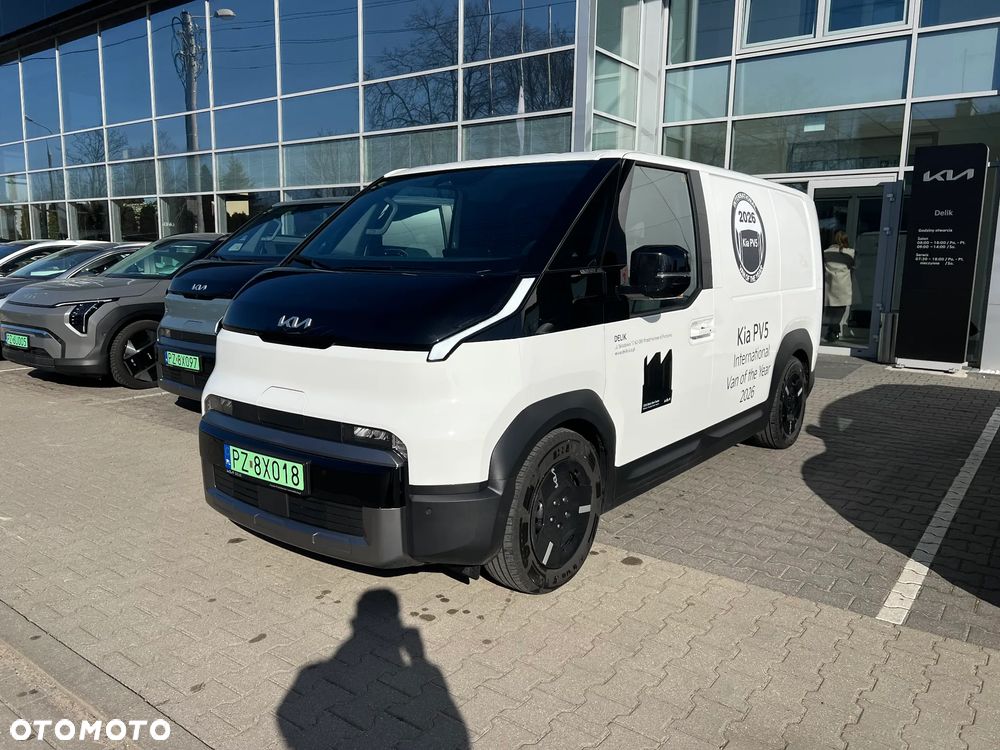 Kia PV5 - 1