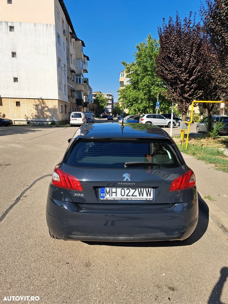 Peugeot 308 - 4