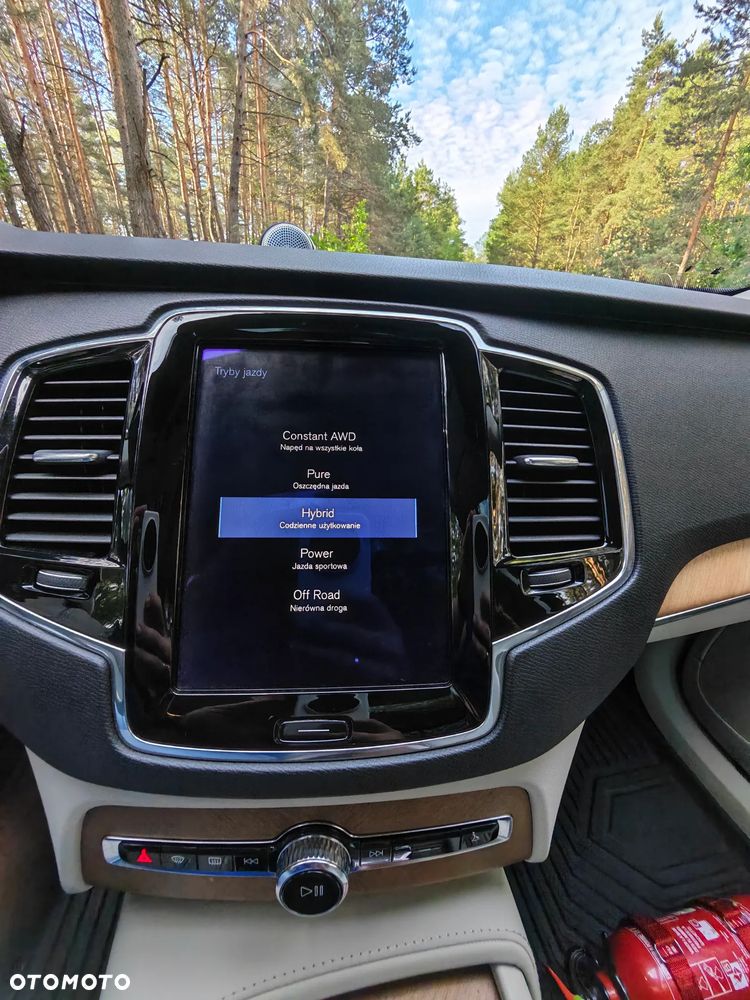 Volvo XC 90 T8 AWD Twin Engine Geartronic Inscription - 32