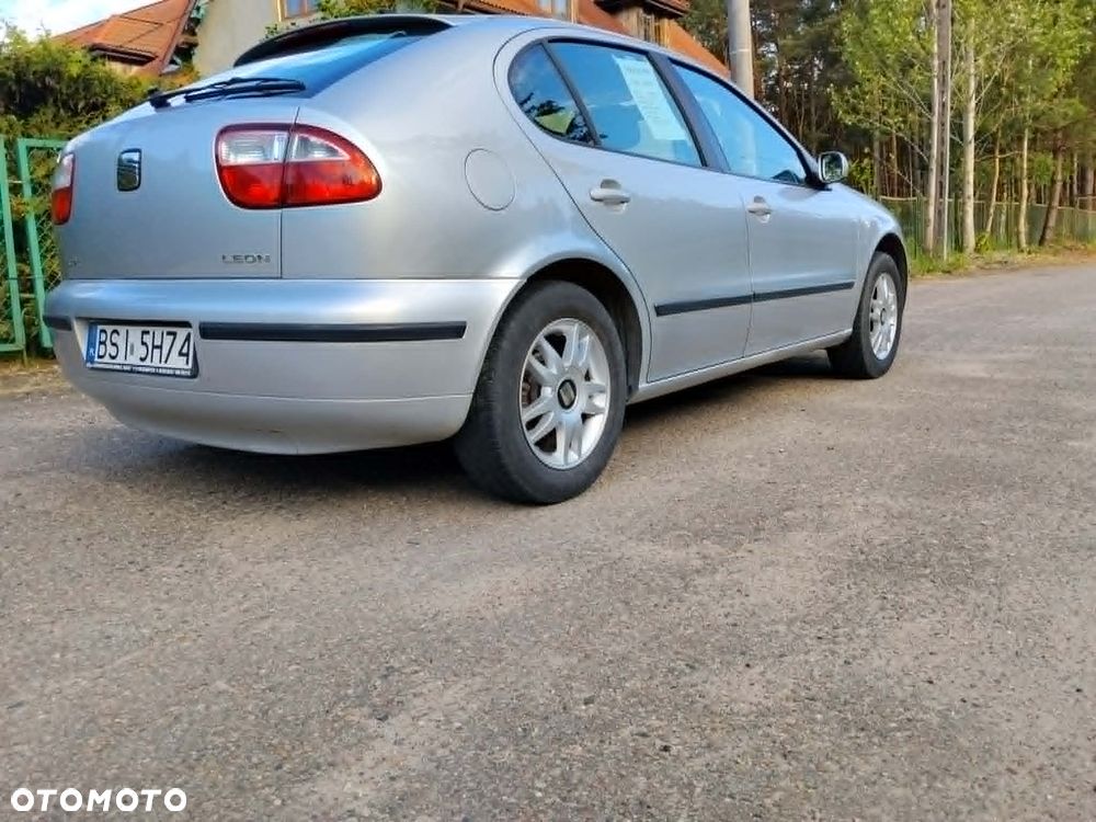 Seat Leon 1.6 Signo - 4