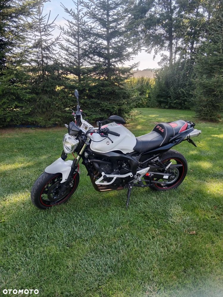 Yamaha FZ6 - 2