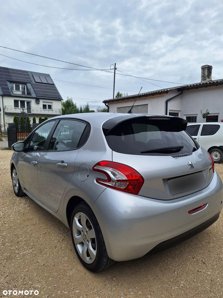 Peugeot 208 1.6 e-HDi Active STT - 1