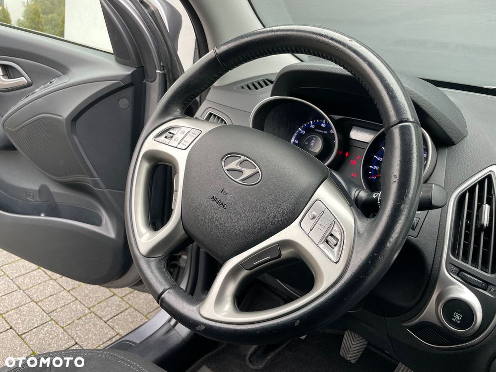 Hyundai ix35 1.6 2WD Fifa World Cup Edition - 21