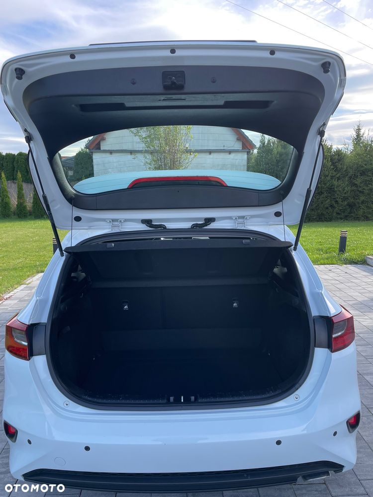 Kia Ceed 1.6 CRDi SCR L Business Line - 18