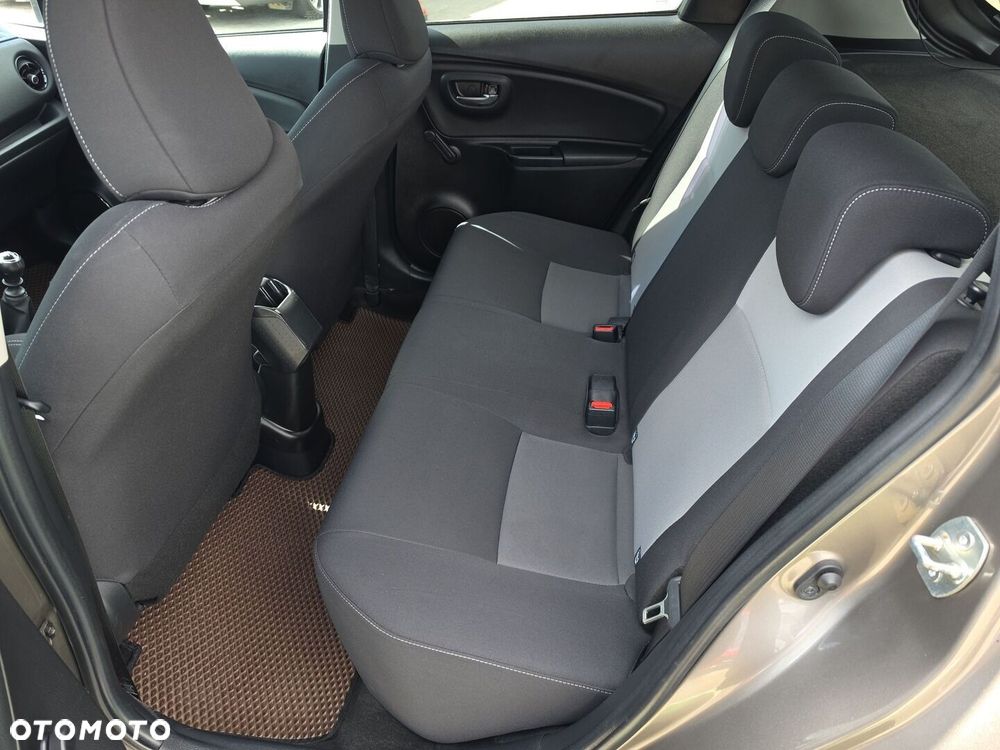 Toyota Yaris - 13
