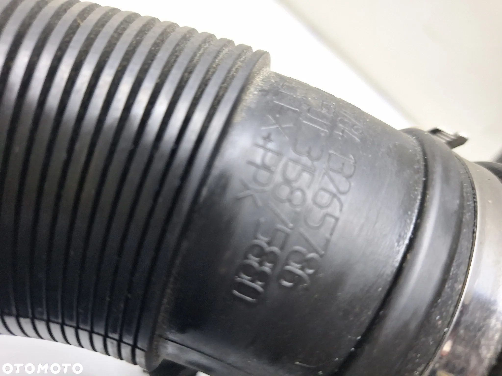 OBUDOWA FILTRA POWIETRZA +PRZEPŁYWOMIERZ -13272758 -OPEL ASTRA J /1,4 TURBO - 4