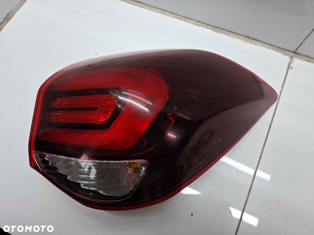 Hyundai i20 II LIFT 18-20 Idealna lampa prawa tył tylna 92402-C8600 - 2