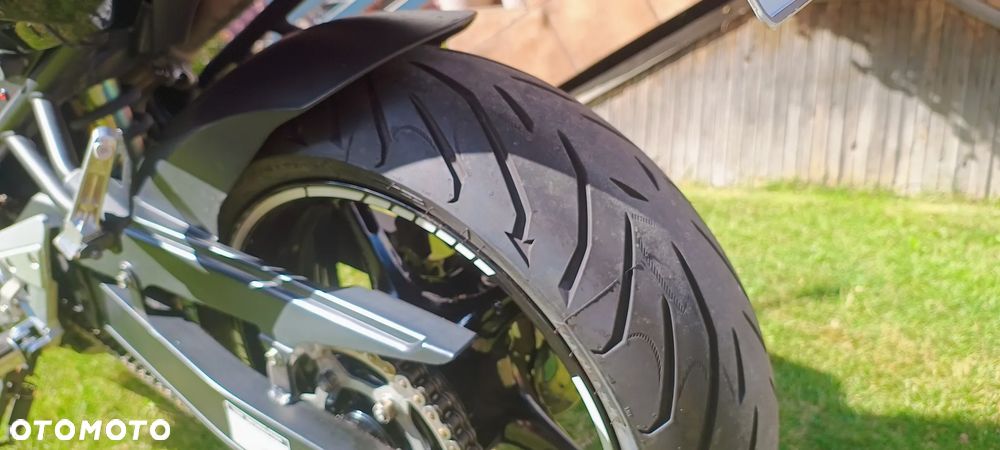 Yamaha FZ6 - 16