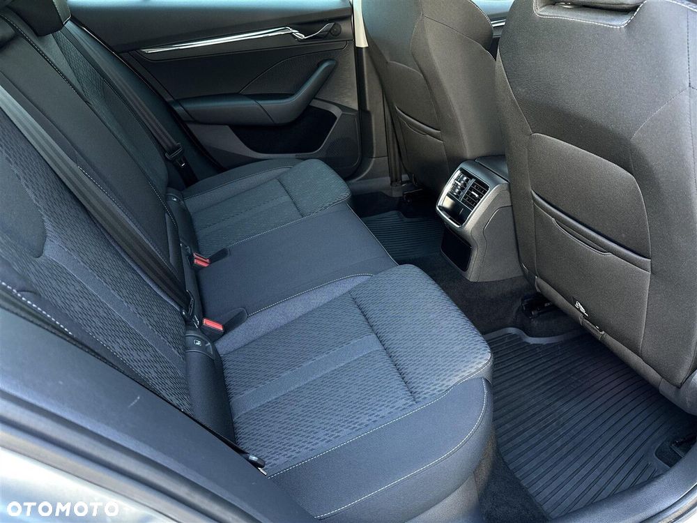 Skoda Octavia 2.0 TSI 4x4 Style DSG - 10