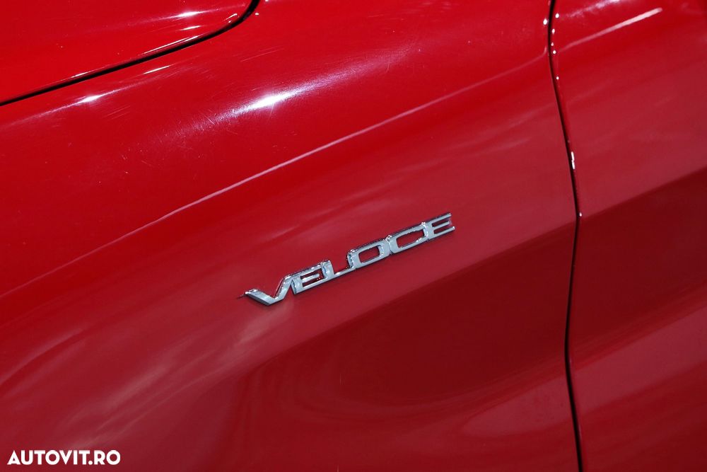 Alfa Romeo Giulia 2.2 AT8-Q4 Veloce - 32