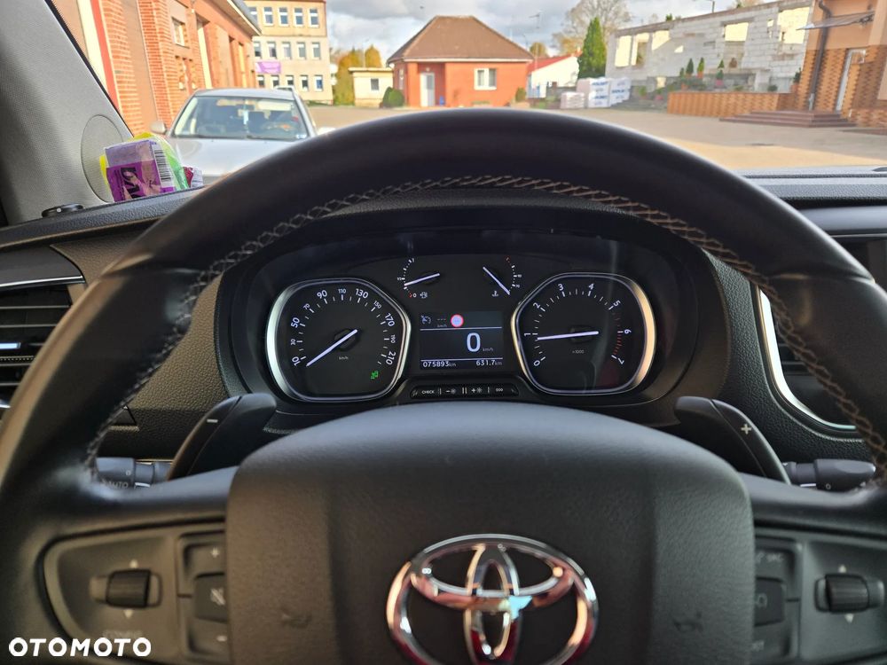 Toyota ProAce Kombi 2.0 D-4D Long 2,8t - 8