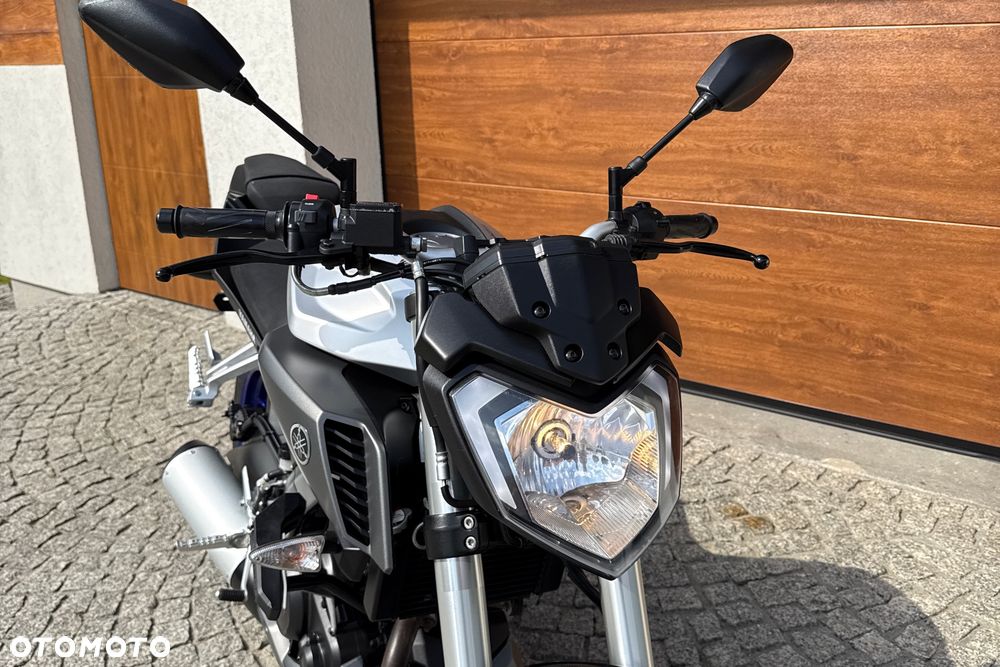 Yamaha MT - 6