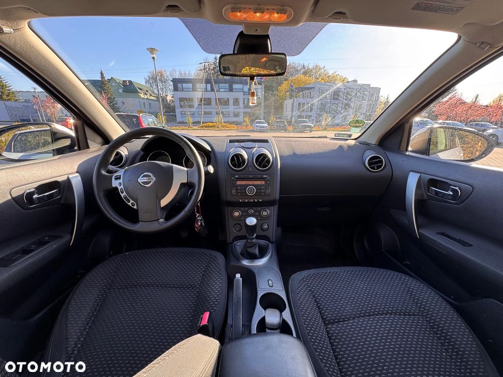 Nissan Qashqai+2 2.0 Visia - 8