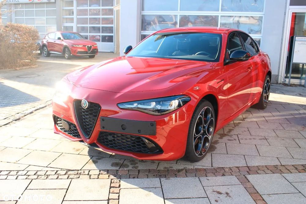 Alfa Romeo Giulia 2.0 Turbo 16V AT8-Q4 Competizione - 2