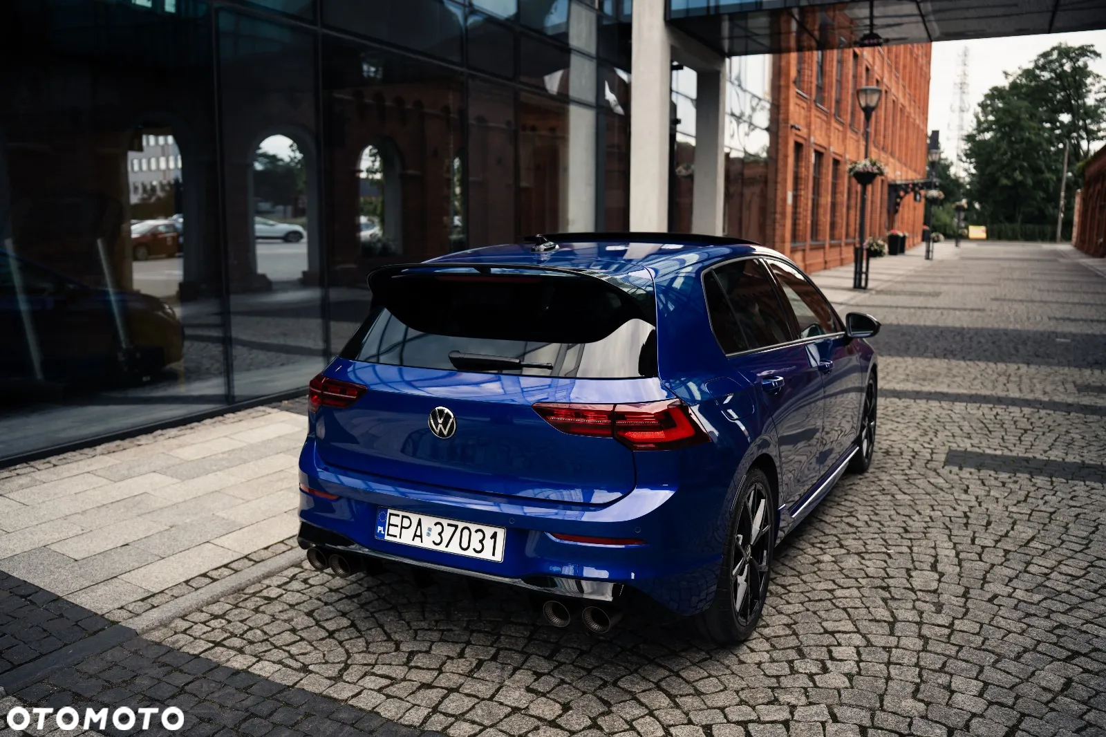 Volkswagen Golf 2.0 TSI OPF 4Motion DSG R - 13