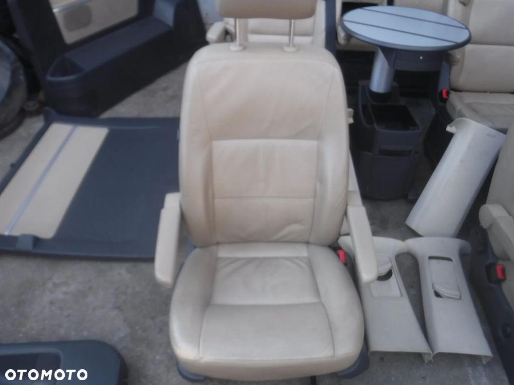 Vw T5 Lift T6 multivan fotele siedzenia grzane  kanapa skory stolik przekladka 2 X drzwi boczki roletki kpl - 2