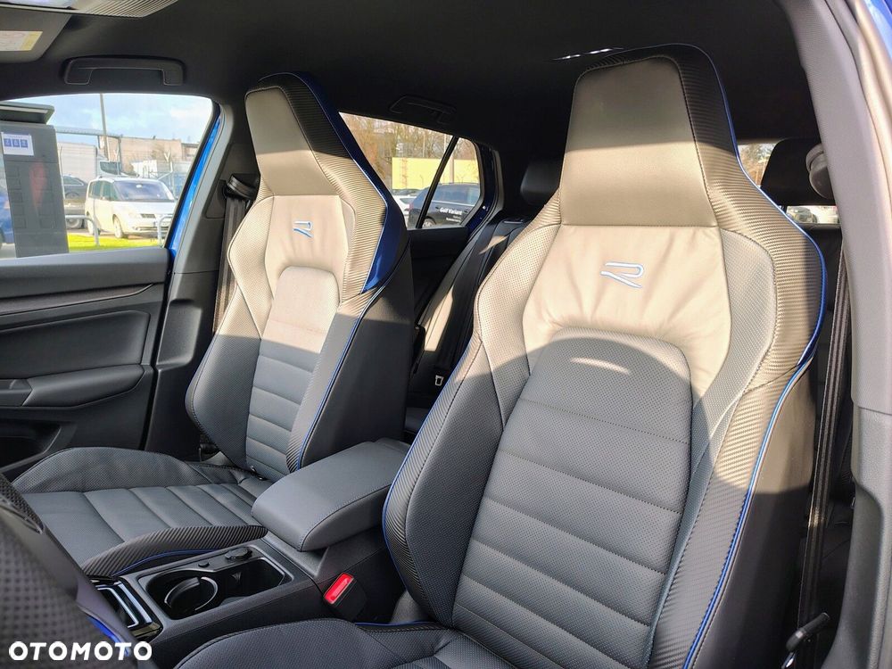 Volkswagen Golf - 15