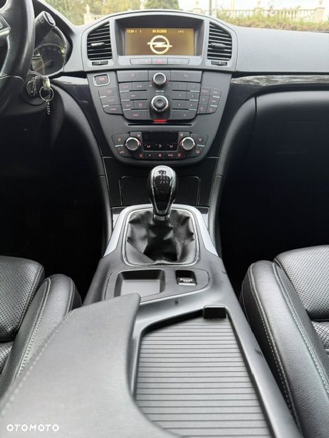 Opel Insignia 1.4 T Cosmo S&S - 22
