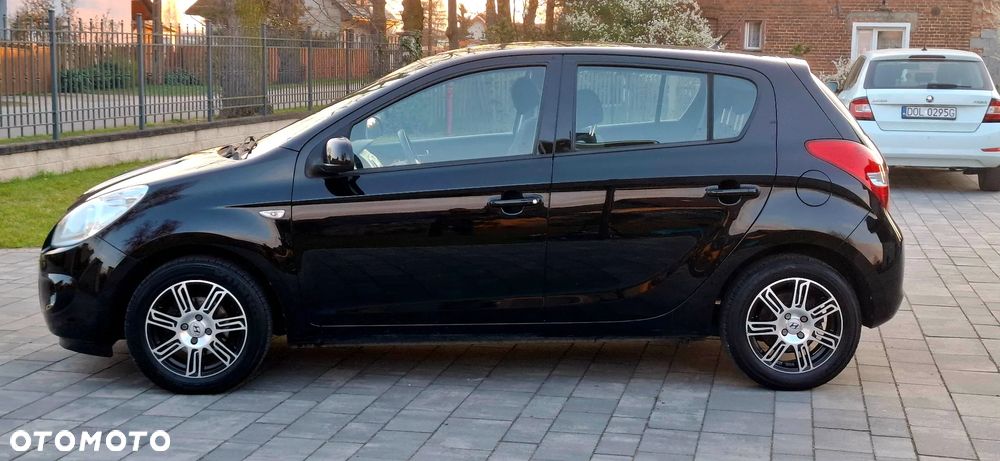 Hyundai i20 1.2 Comfort EU5 - 20