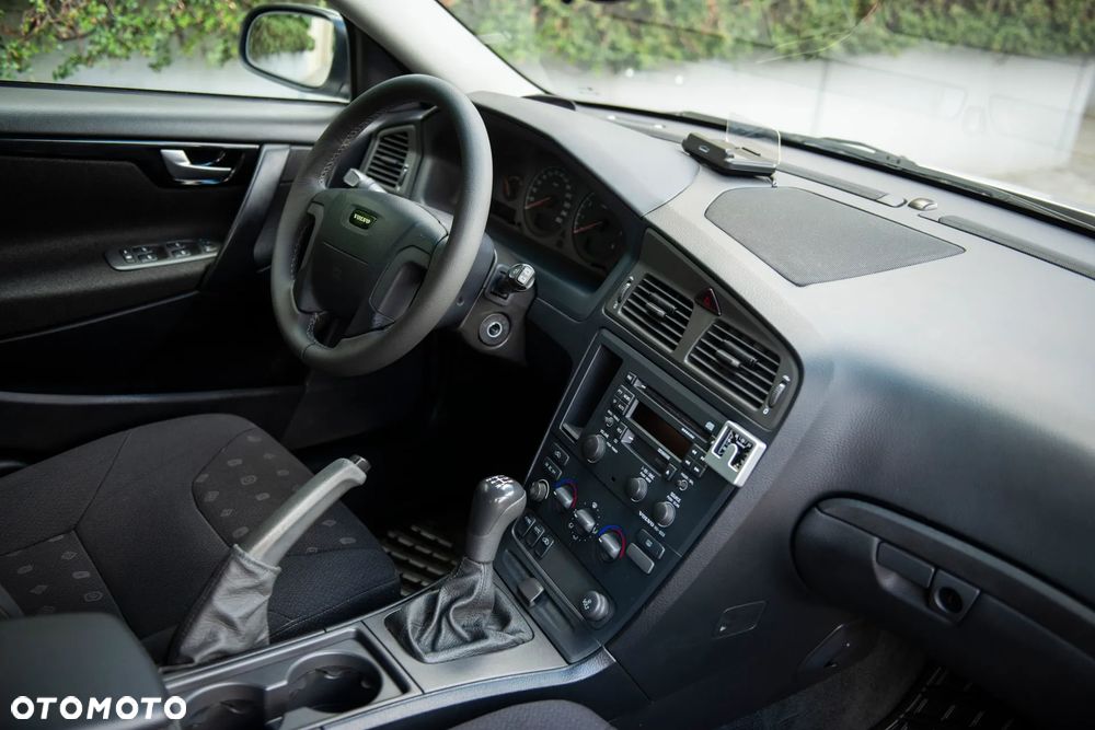 Volvo V70 2.4 Optima - 25