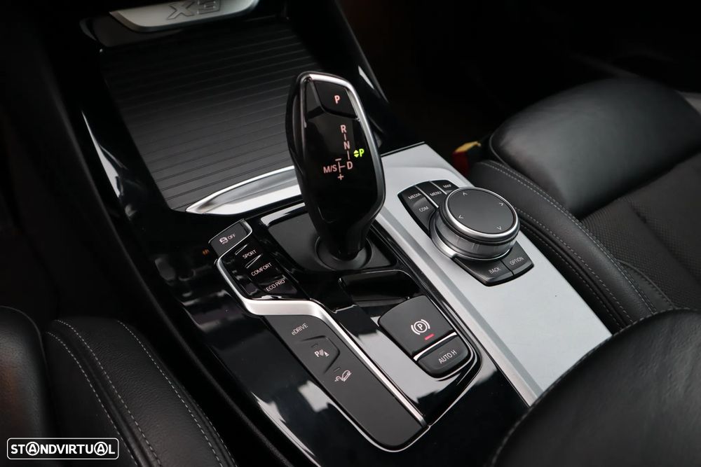 BMW X3 xDrive30e Aut. Advantage - 25