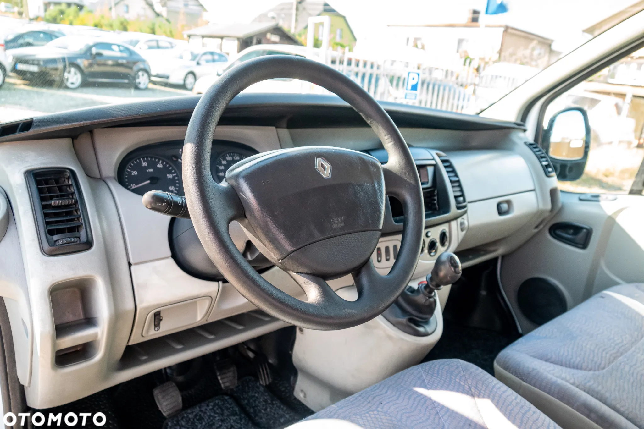 Renault Trafic - 12