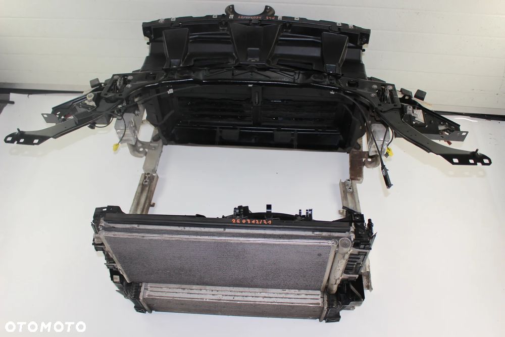 BMW  X1 F 48 PAS PRZEDNI CHŁODNICE KOMPLET - 13