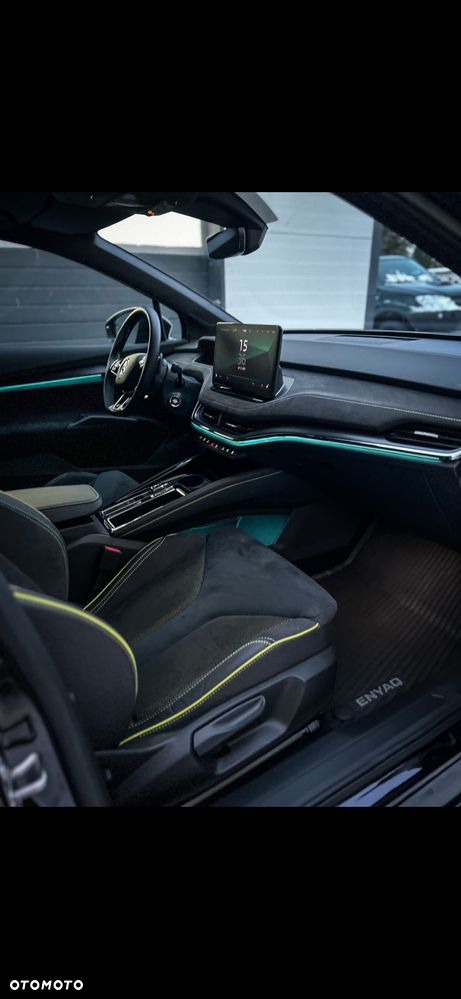 Skoda Enyaq RS 82kWh Advanced - 9