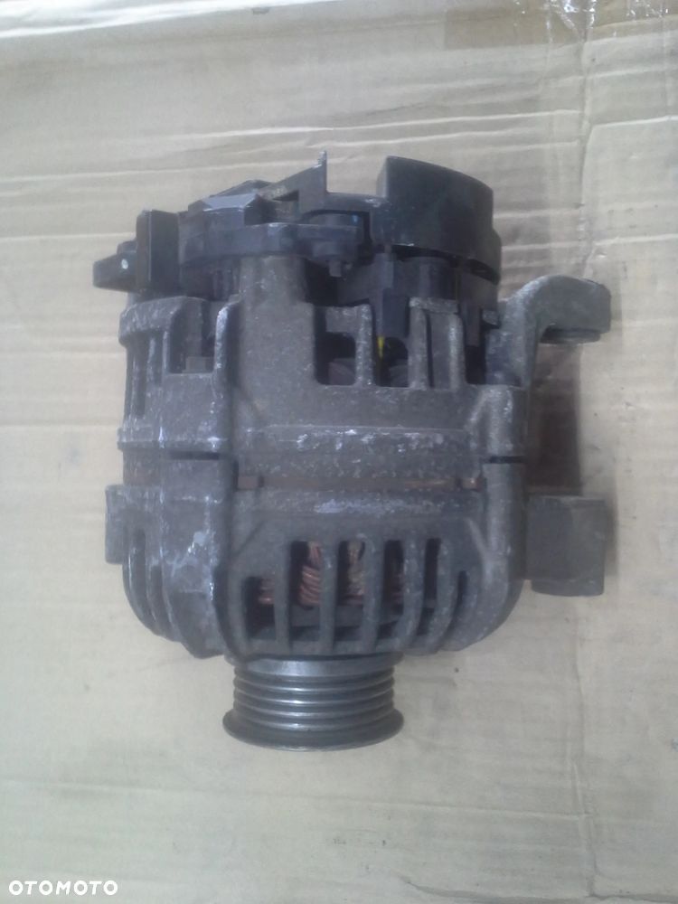 Opel Astra Corsa Meriva 1.2 alternator Bosch 0124225041 14V 70A - 1