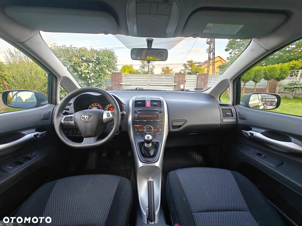 Toyota Auris - 7