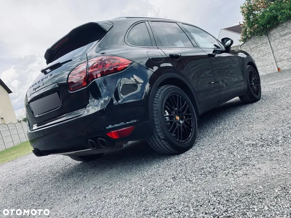 Porsche Cayenne S - 8