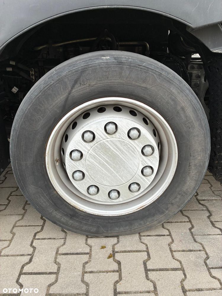 Renault T480 X-LOW - 11