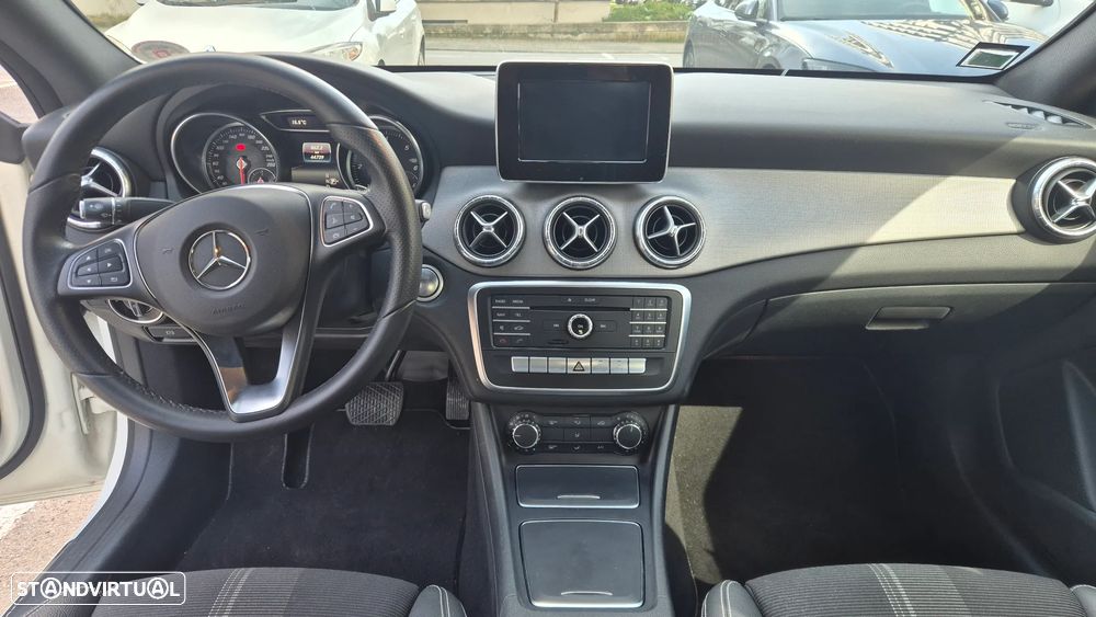 Mercedes-Benz CLA 180 d Aut. - 6