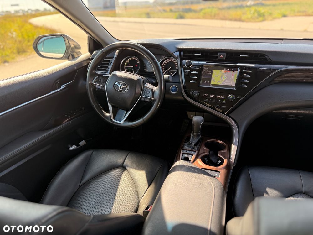 Toyota Camry 2.5 Hybrid Dynamic Force Executive e-CVT - 14