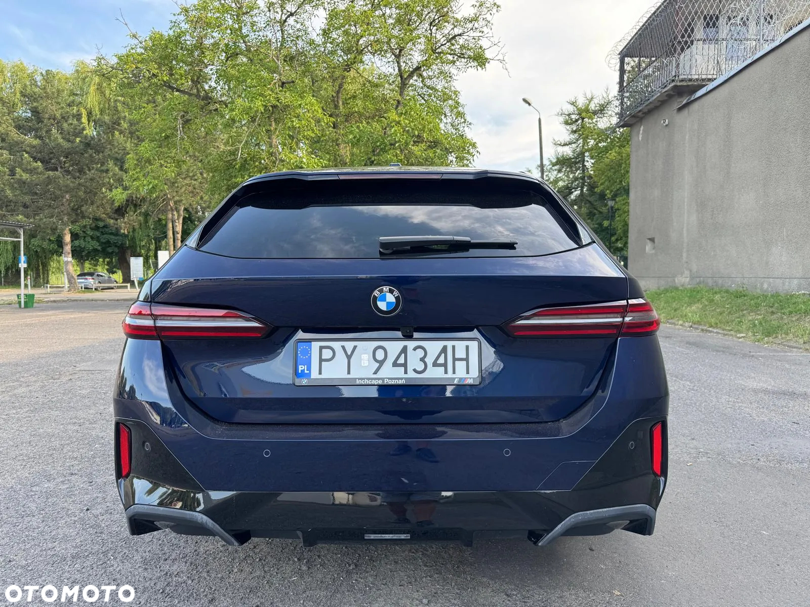 BMW Seria 5 520d xDrive Touring - 36