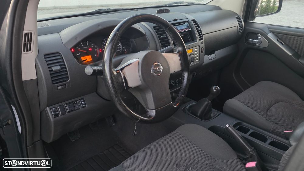 Nissan Navara 2.5 dCi CD SE Comf+C-C. - 9