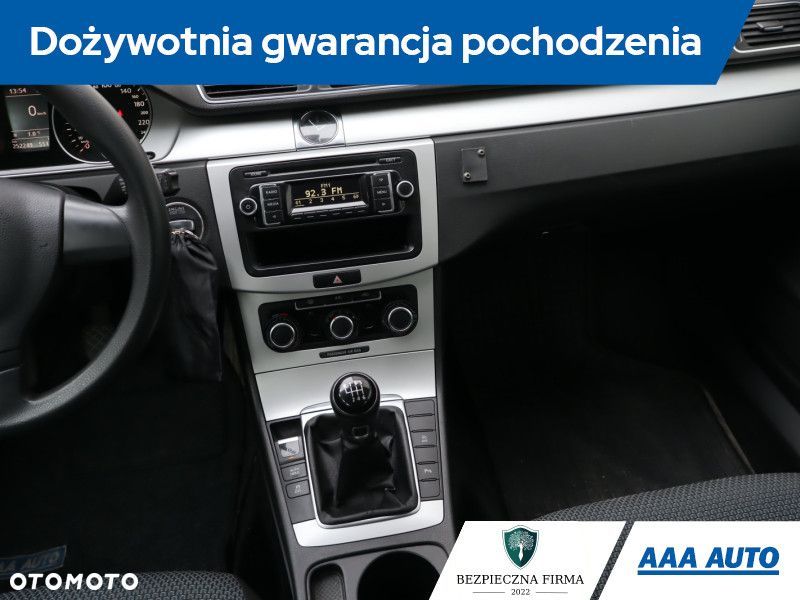 Volkswagen Passat Variant - 10