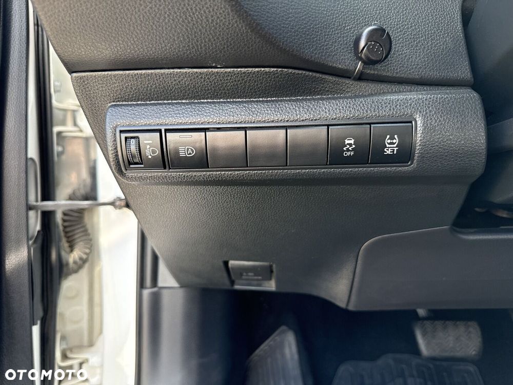 Toyota Corolla 1.8 Hybrid Comfort - 23