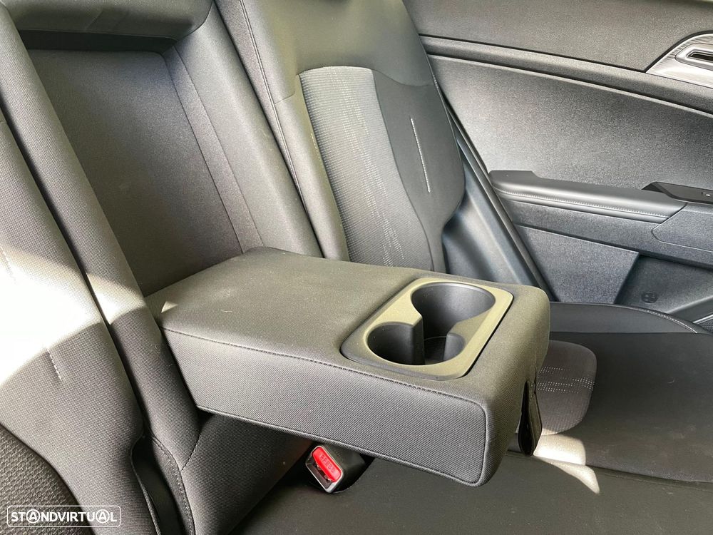 Kia Sportage 1.6 T-GDI Drive - 11