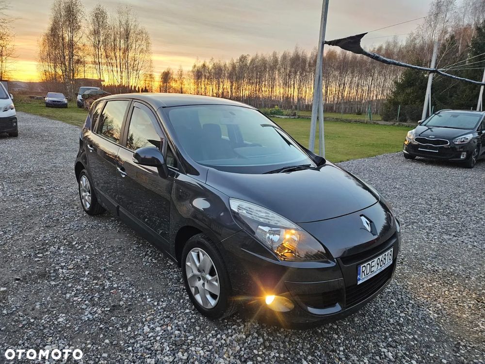 Renault Scenic 1.6 16V Confort Expression - 3