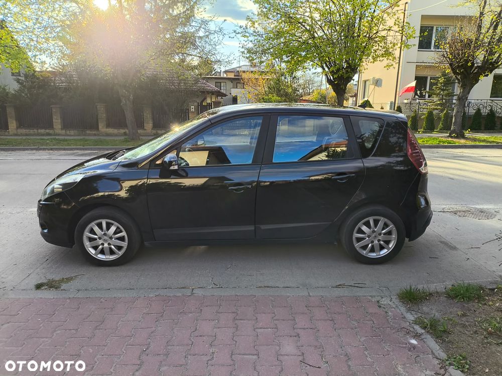 Renault Scenic 1.6 16V 110 TomTom Edition - 4