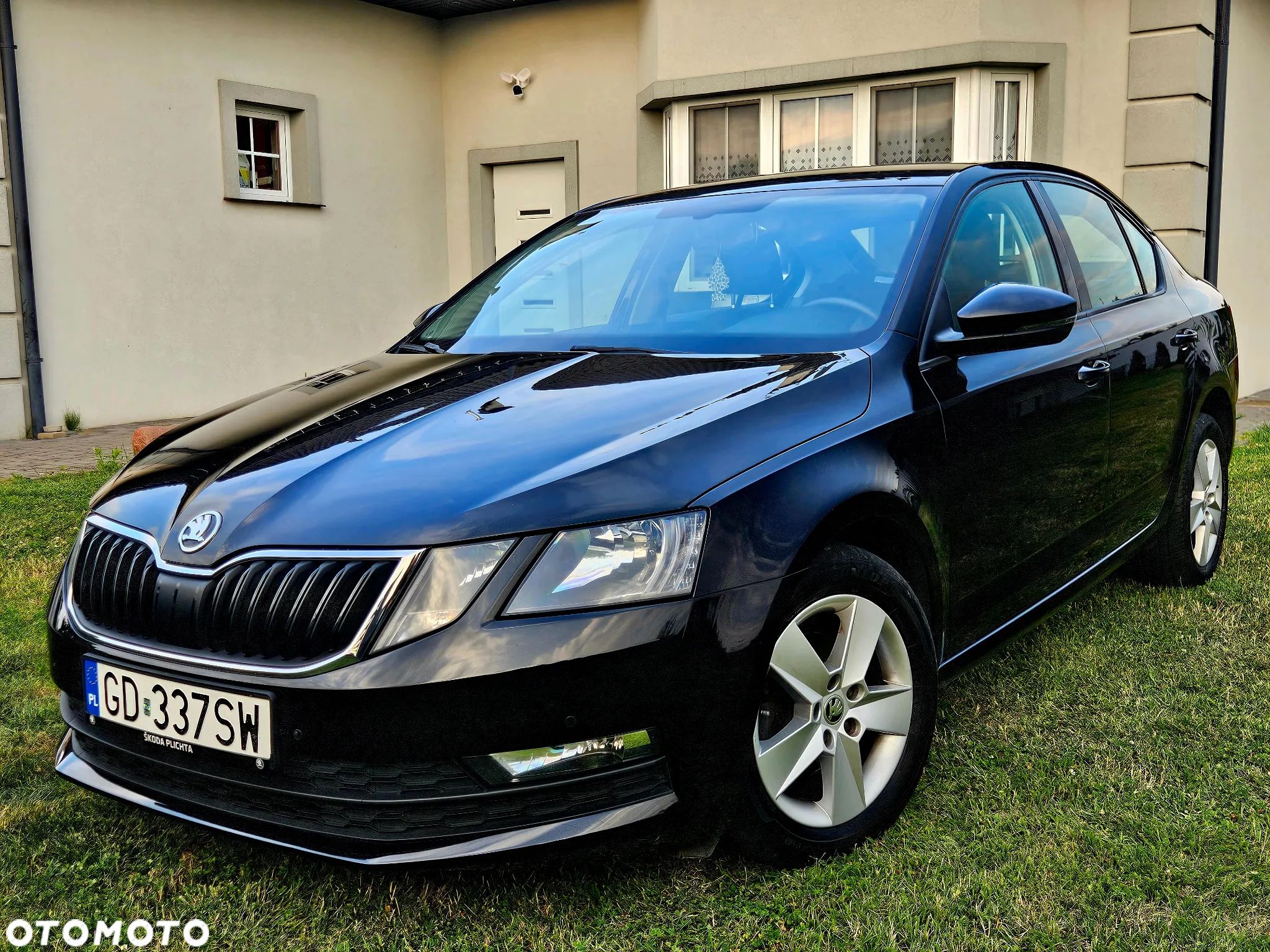 Skoda Octavia 1.6 TDI Ambition DSG - 1
