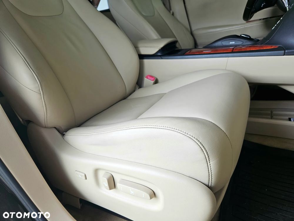 Lexus RX - 29