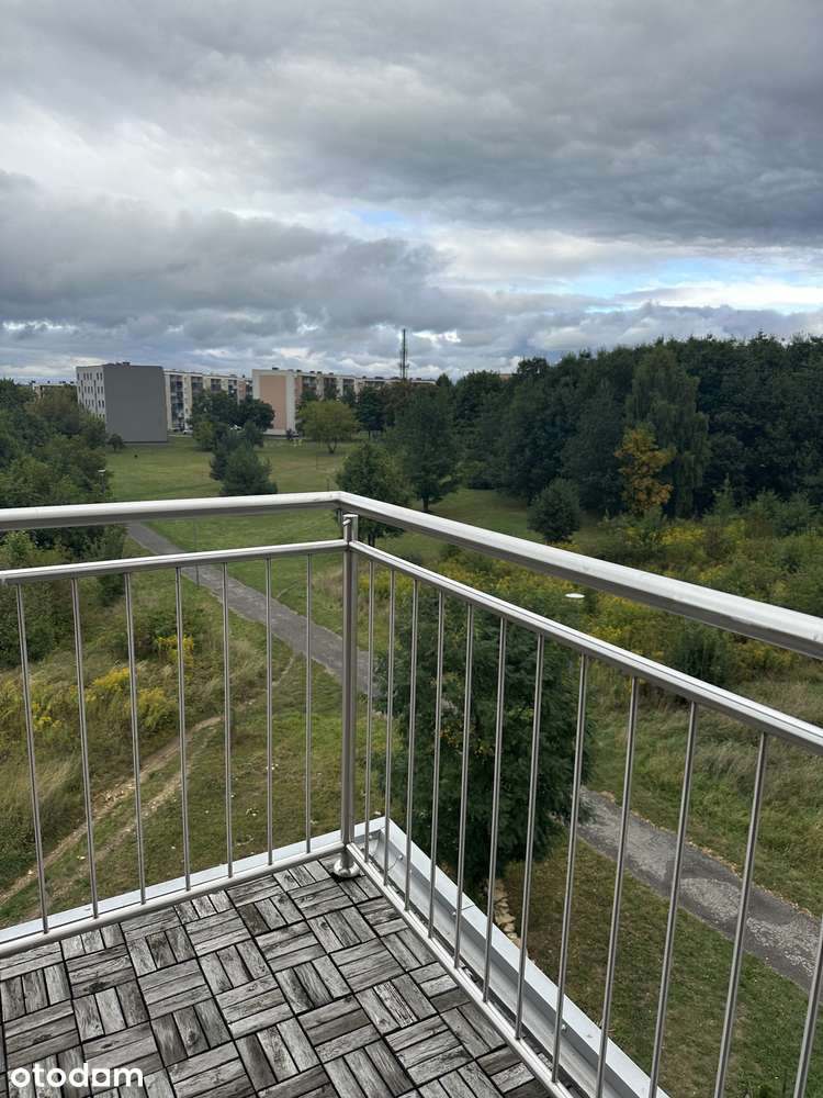 Przestronne mieszkanie z tarasem i balkonem