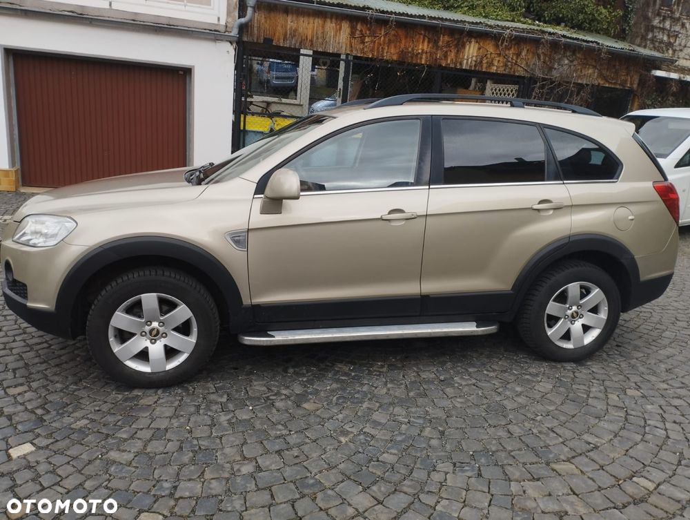 Chevrolet Captiva 2.0 d Medium 2WD - 1