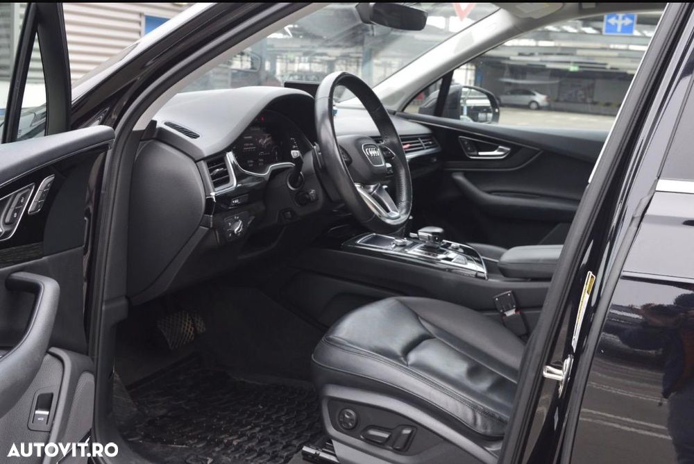 Audi Q7 3.0 TFSI Quattro Tiptronic - 12