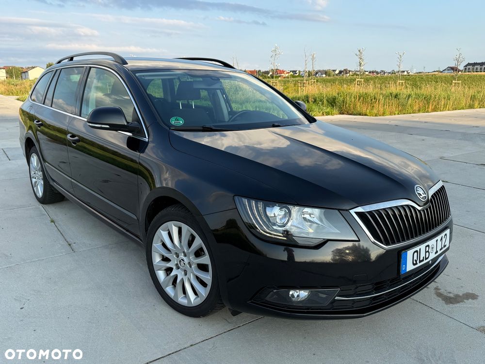 Skoda Superb 2.0 TDI Green tec DSG Elegance - 3