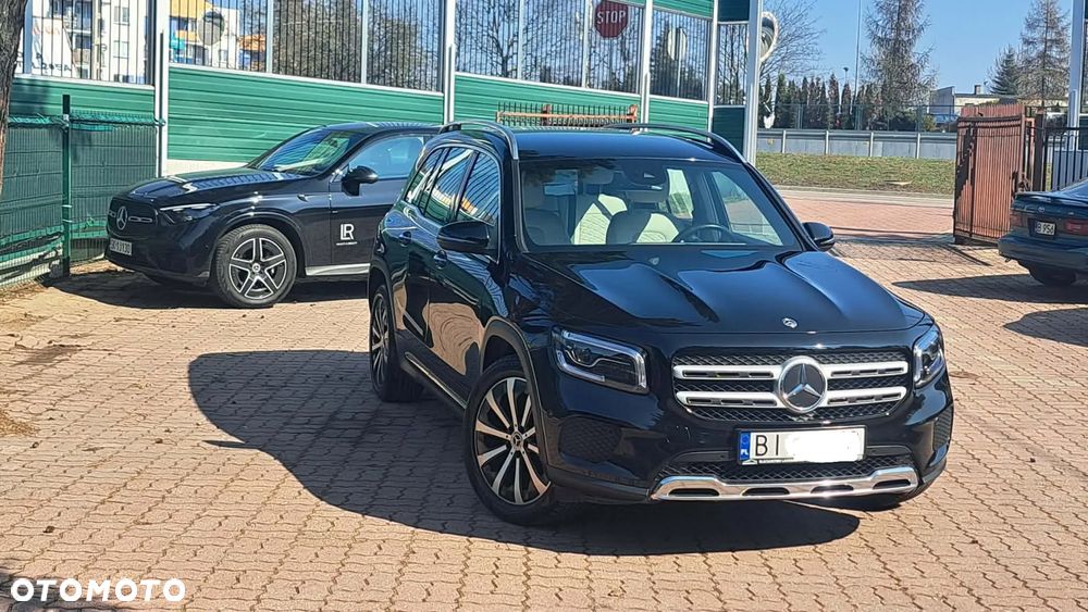 Mercedes-Benz GLB - 4